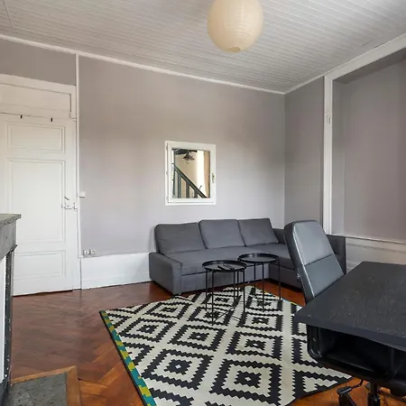 Valmy Mezzanine Apartamento