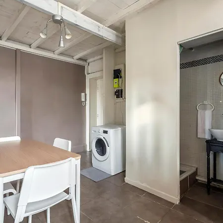 Valmy Mezzanine *